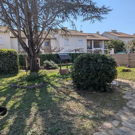 Rdc Avec Grand Jardin Au Calme * Le Grau-du-Roi